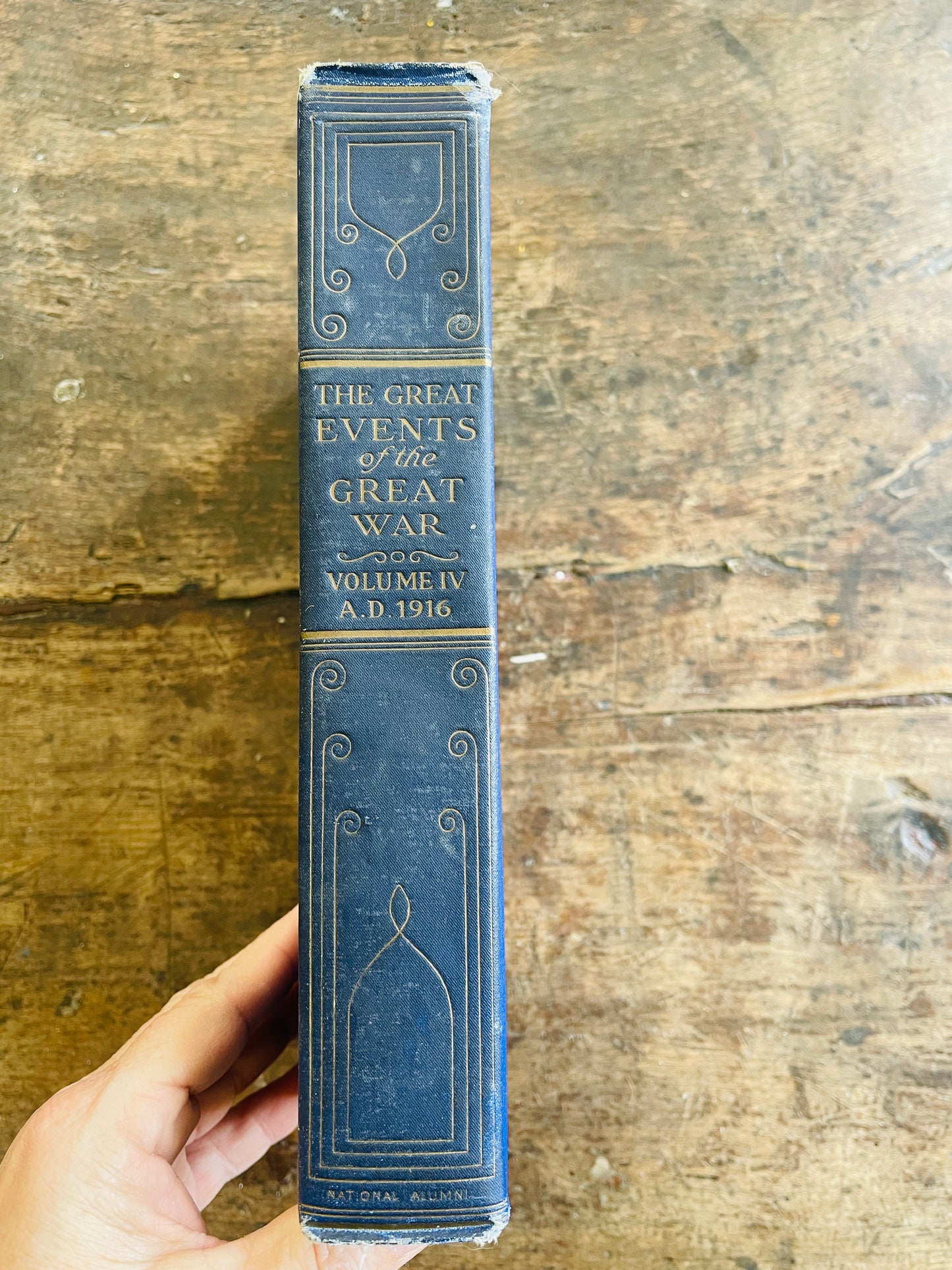1920 The Great Events of The Great War Volume IV Book in Royal Blue with Gold