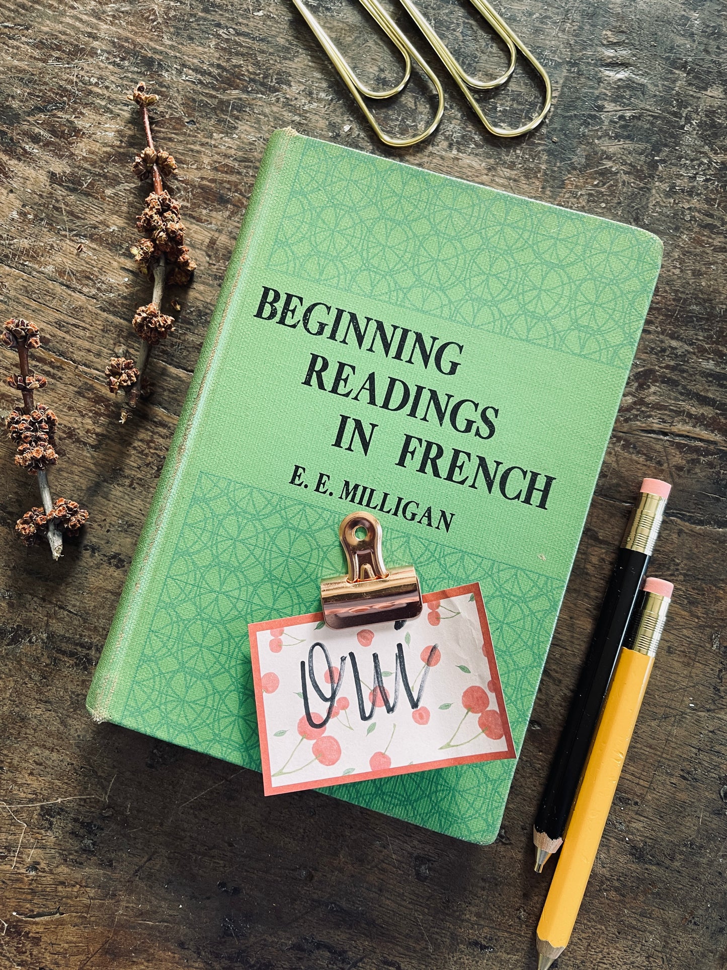 1962 Beginning Readings in French Vintage Library Book