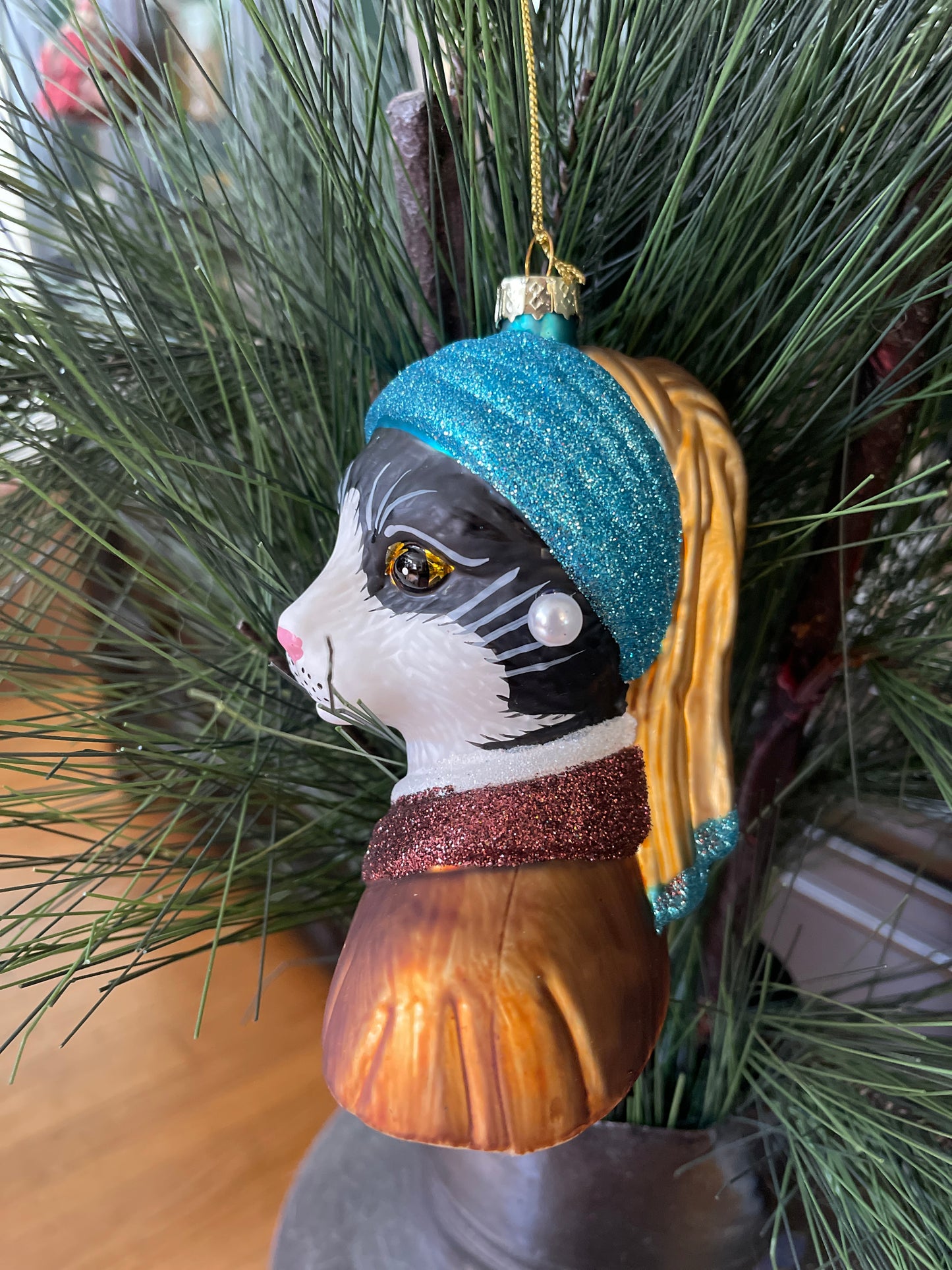 Girl with a Pearl Earring Black and White Tuxedo Cat Glass Holiday Ornament Masterpiece Collection