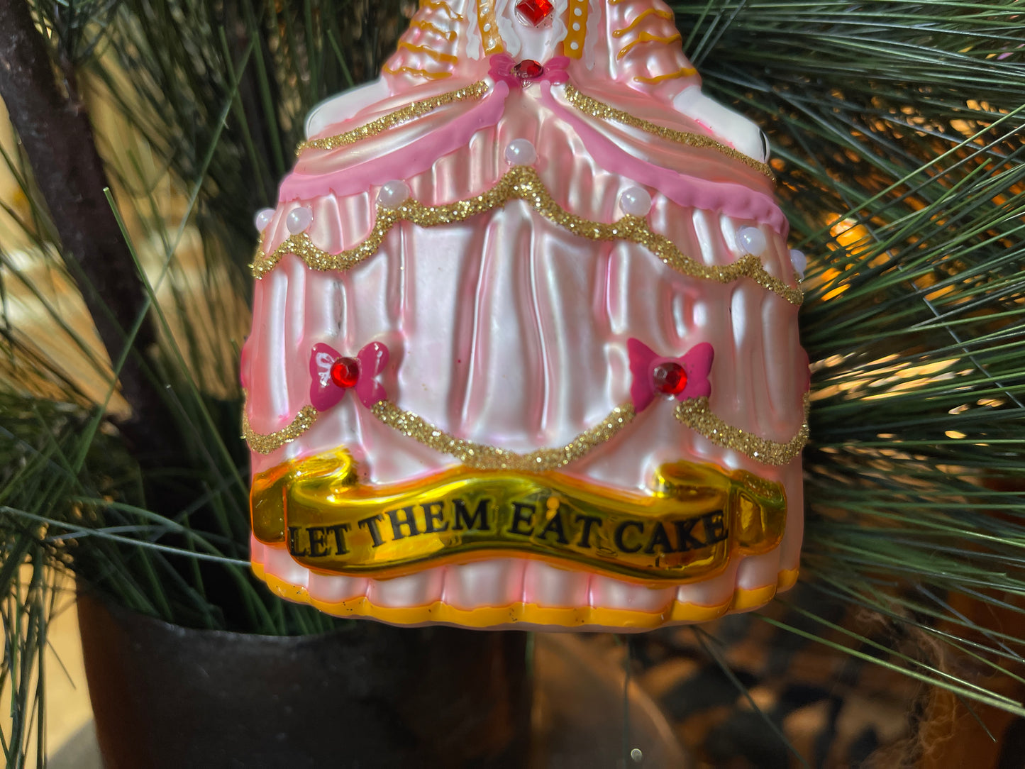 Marie Antoinette White Cat Glass Ornament Let Them Eat Cake Masterpiece Collection