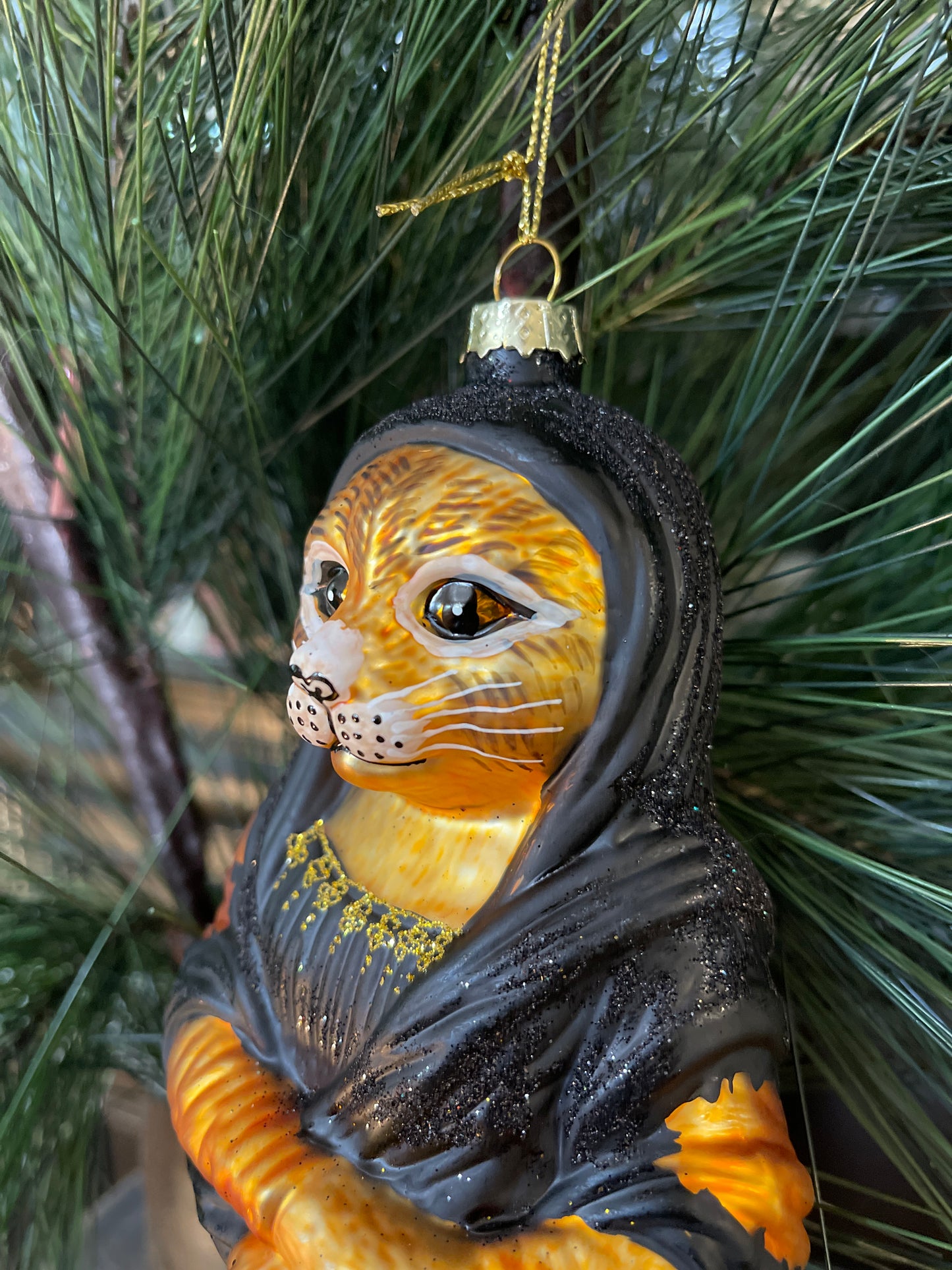 Mona Lisa Orange Tabby Cat Ornament Masterpiece Collection