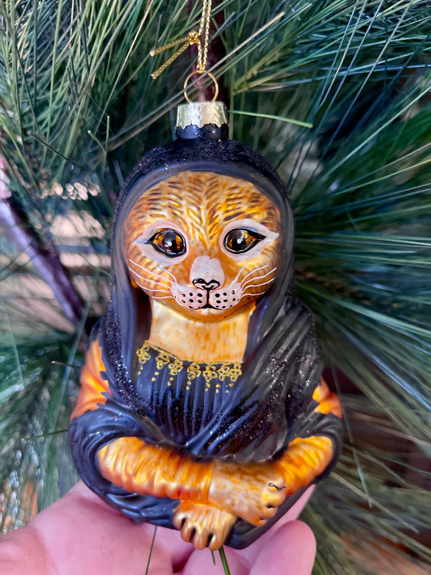 Mona Lisa Orange Tabby Cat Ornament Masterpiece Collection