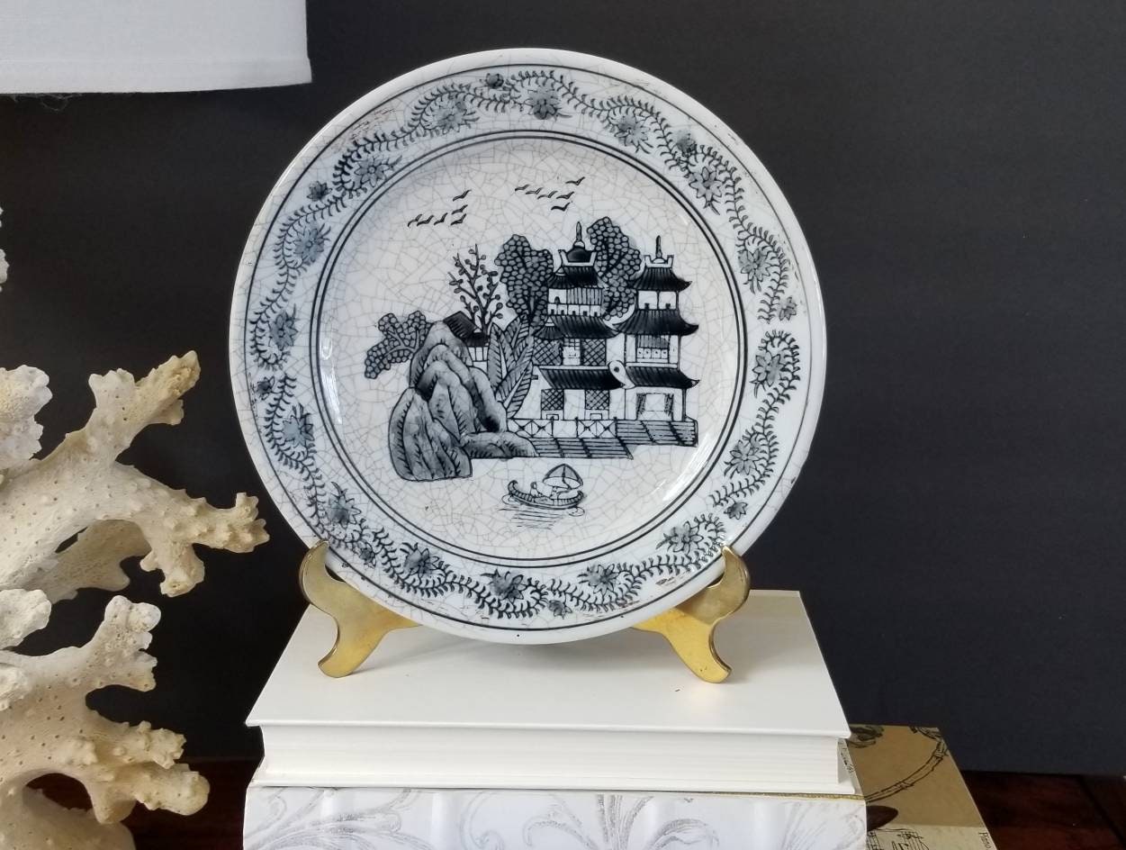 Vintage Asian 10" Crackle Glaze Plate Chinoiserie Chinese Ceramic Coastal