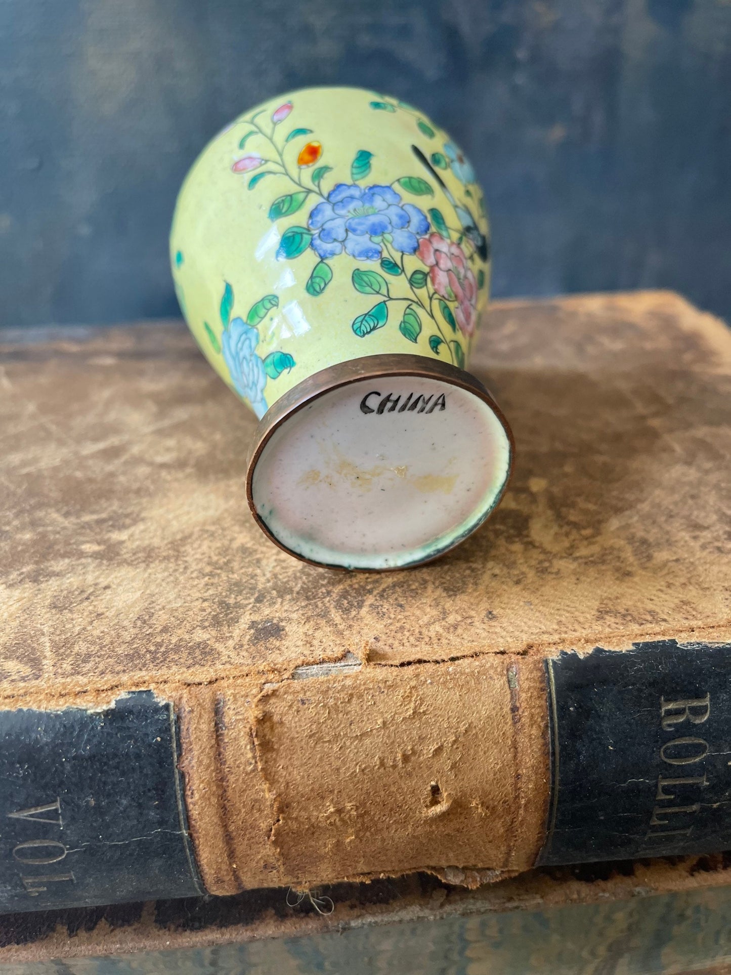 Antique Chinese Yellow Enamel 4.25” Ginger Jar Chinoiserie Enamelware Asian Chic