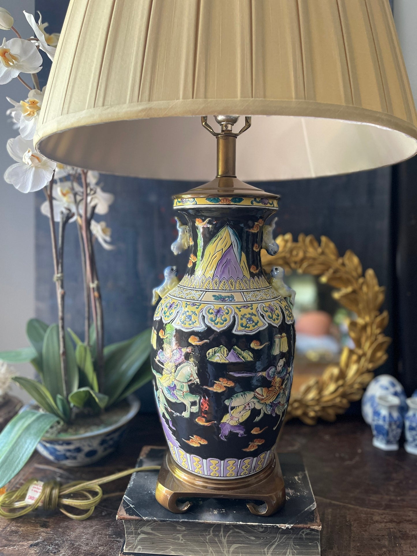 Vintage Famille Noir Asian Table Lamp with Warriors