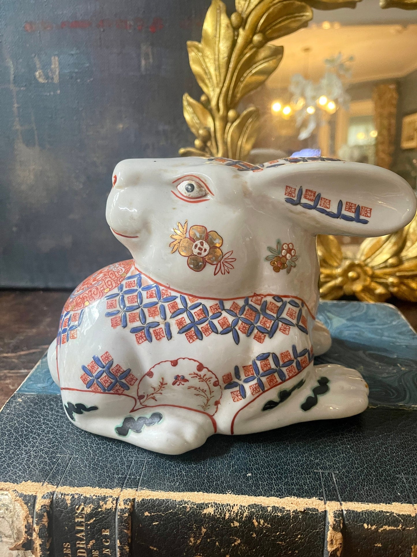 Vintage Chinoiserie Ceramic Rabbit