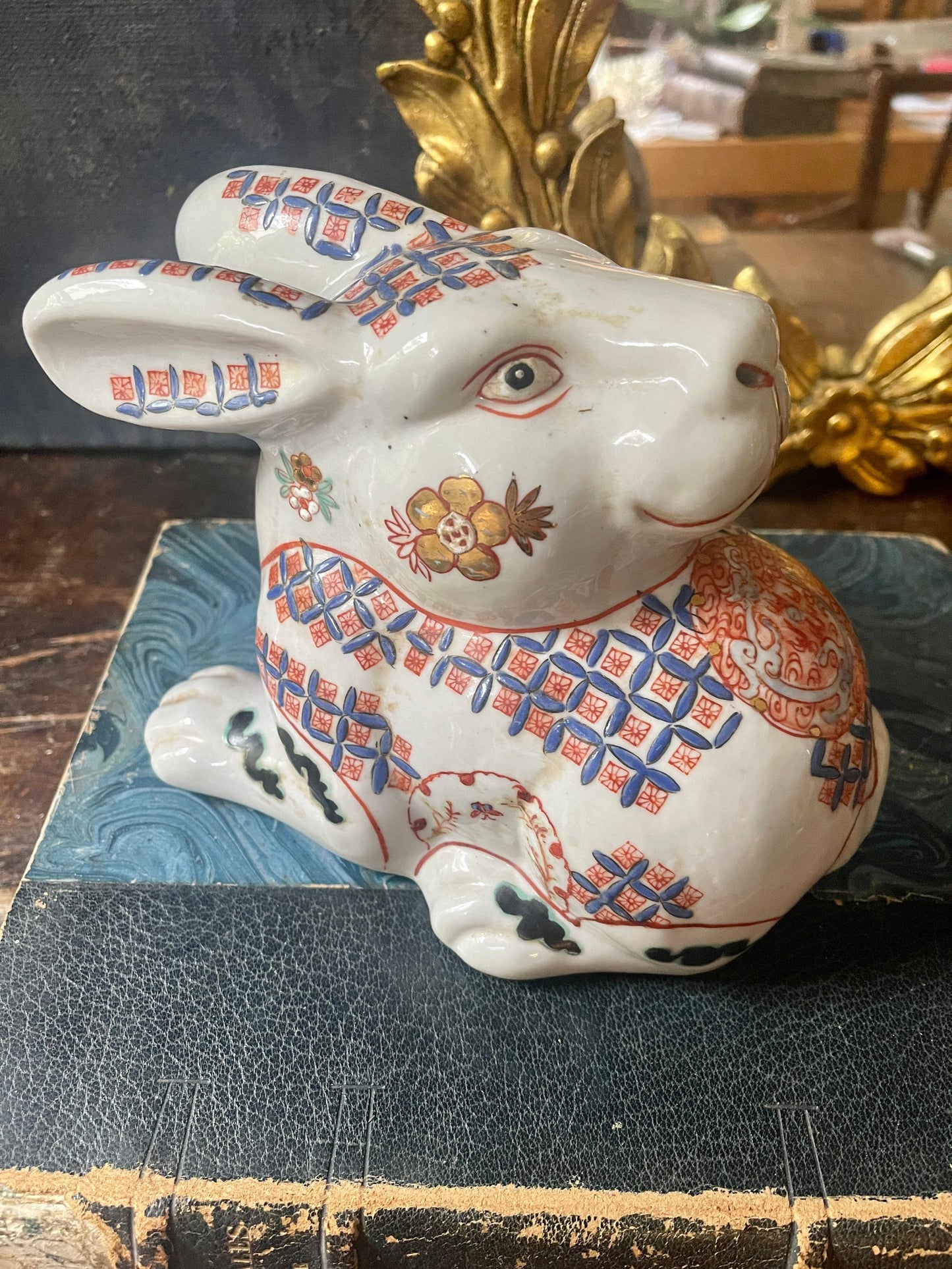 Vintage Chinoiserie Ceramic Rabbit