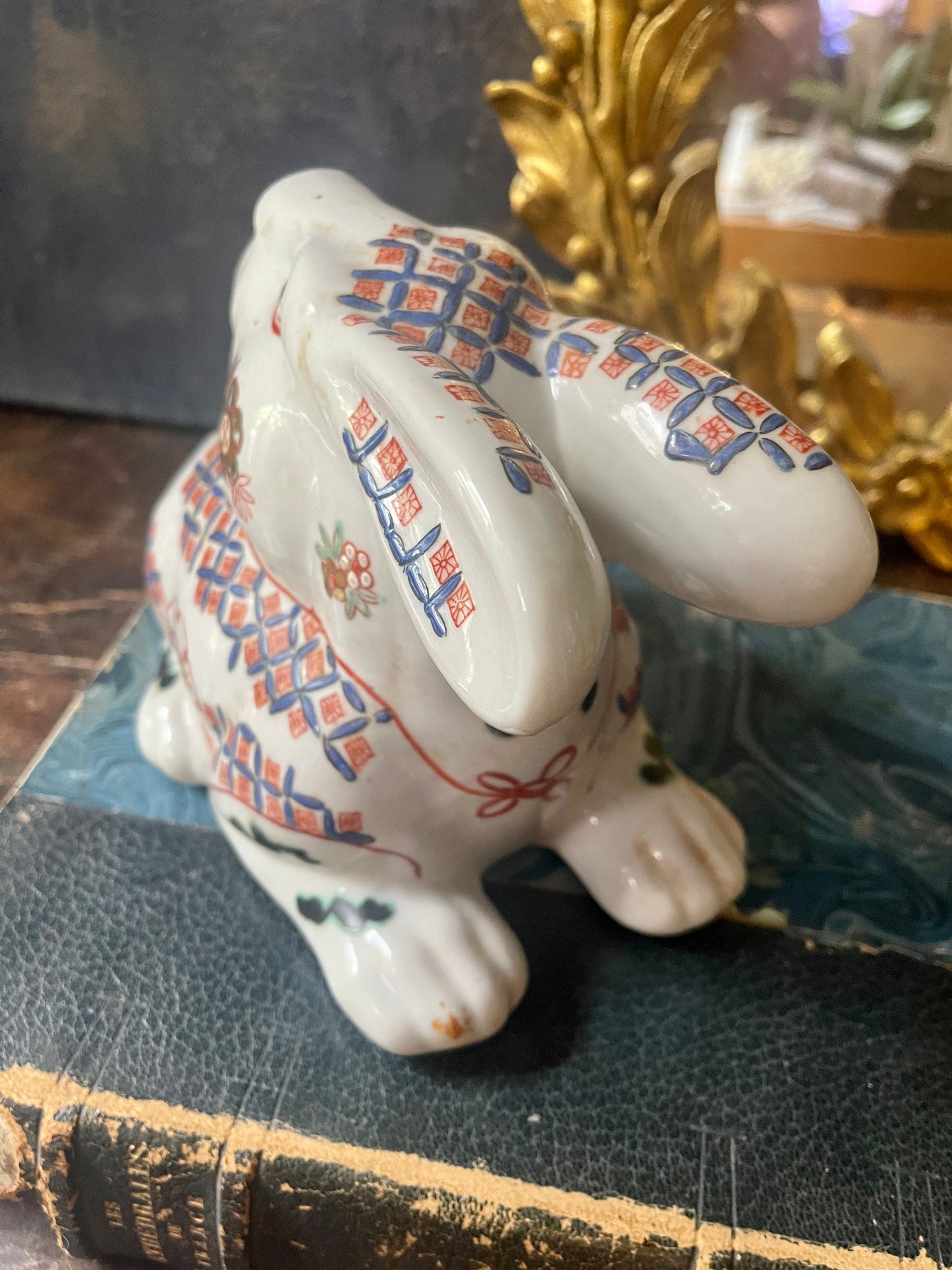 Vintage Chinoiserie Ceramic Rabbit