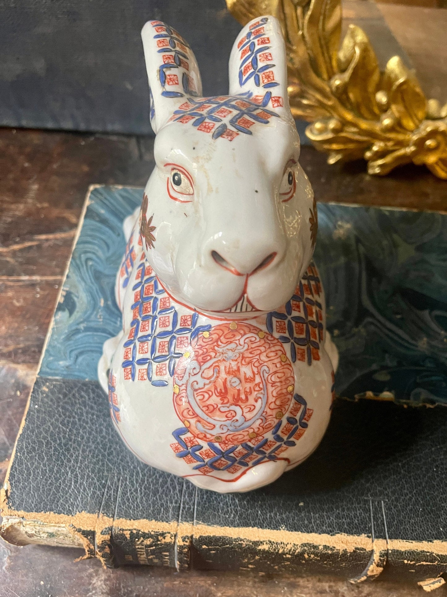 Vintage Chinoiserie Ceramic Rabbit