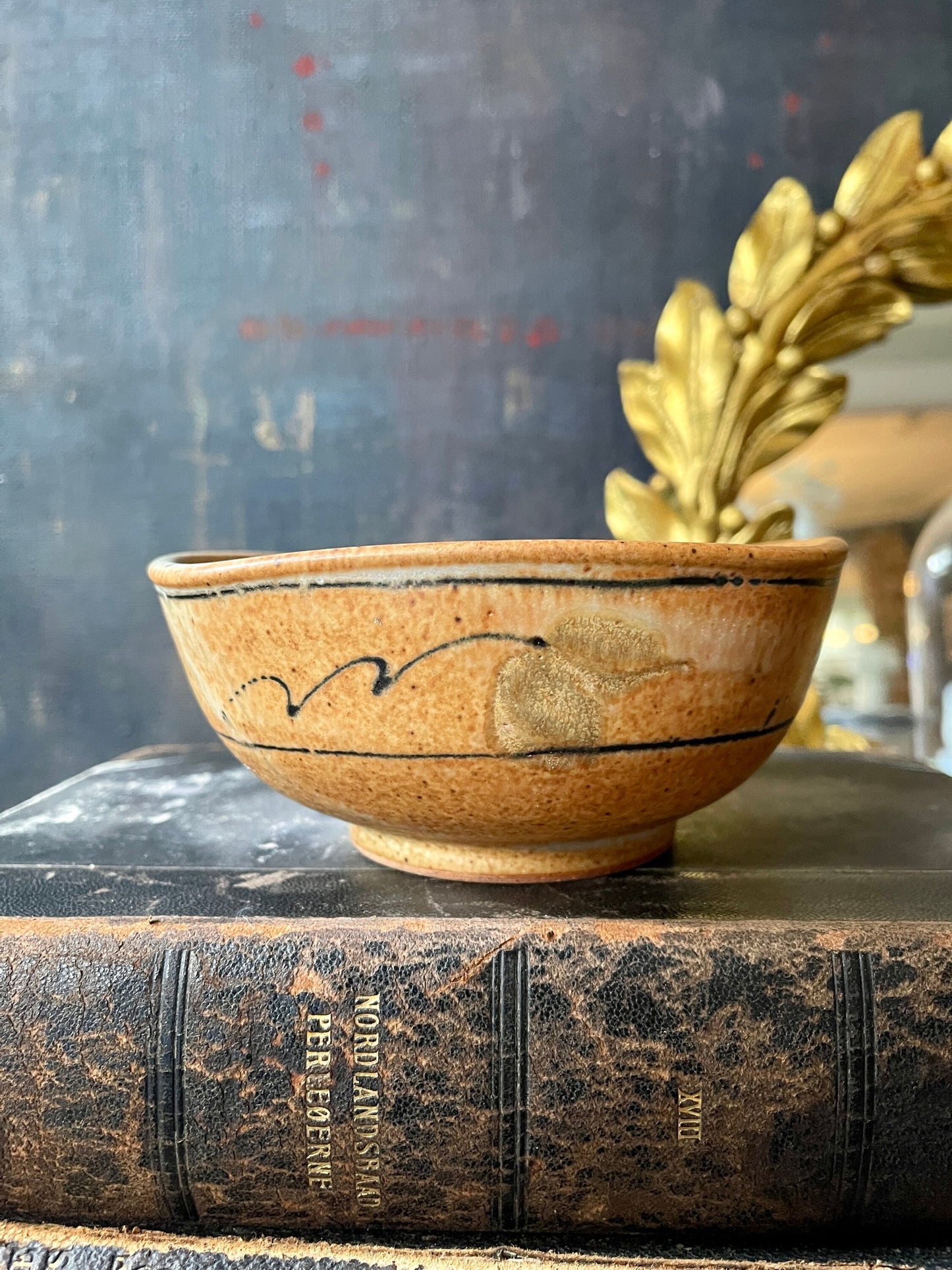 Stoneware Speckled Natural Clay Pottery Bowl