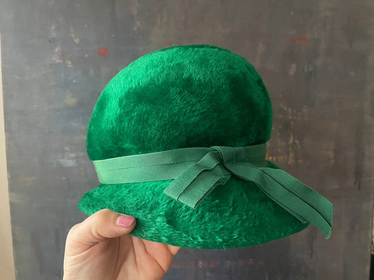 Vintage 1960s Emerald Green Austrian Cloche Hat