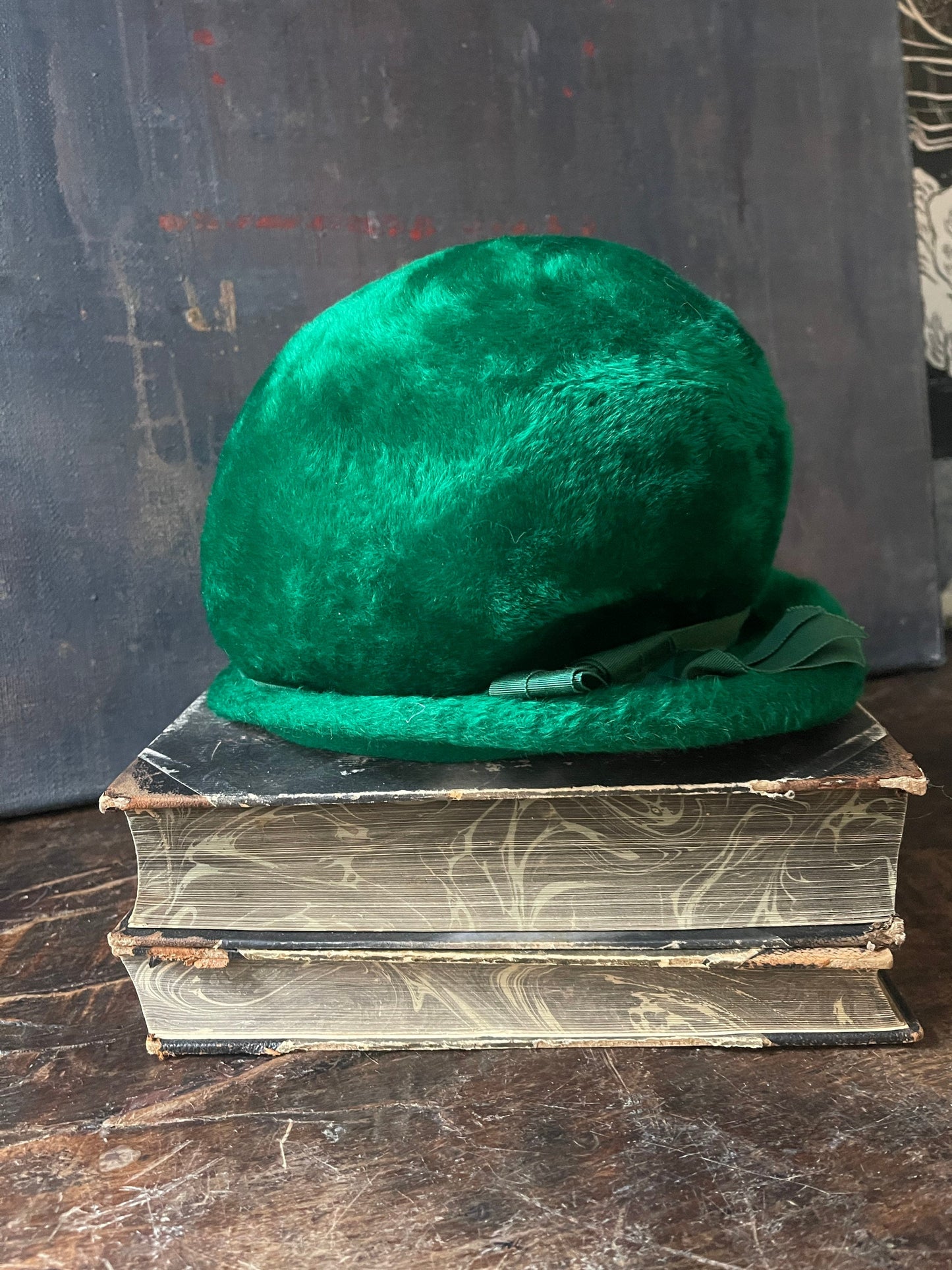 Vintage 1960s Emerald Green Austrian Cloche Hat