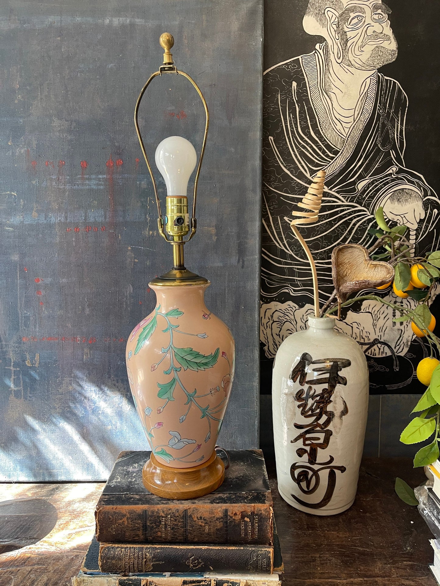 Vintage Toyo Peach Floral Chinoiserie Lamp