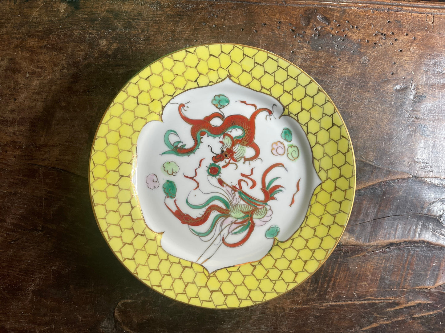 Set of Ten (10) Yellow Dragon Chinoiserie 10.25” Dinner Plates