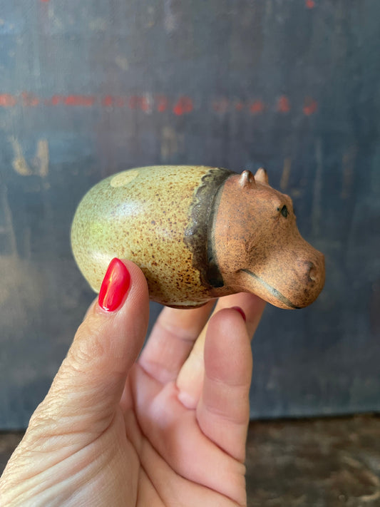 Set of Stoneware Pottery Hippos Salt and Pepper Shaker