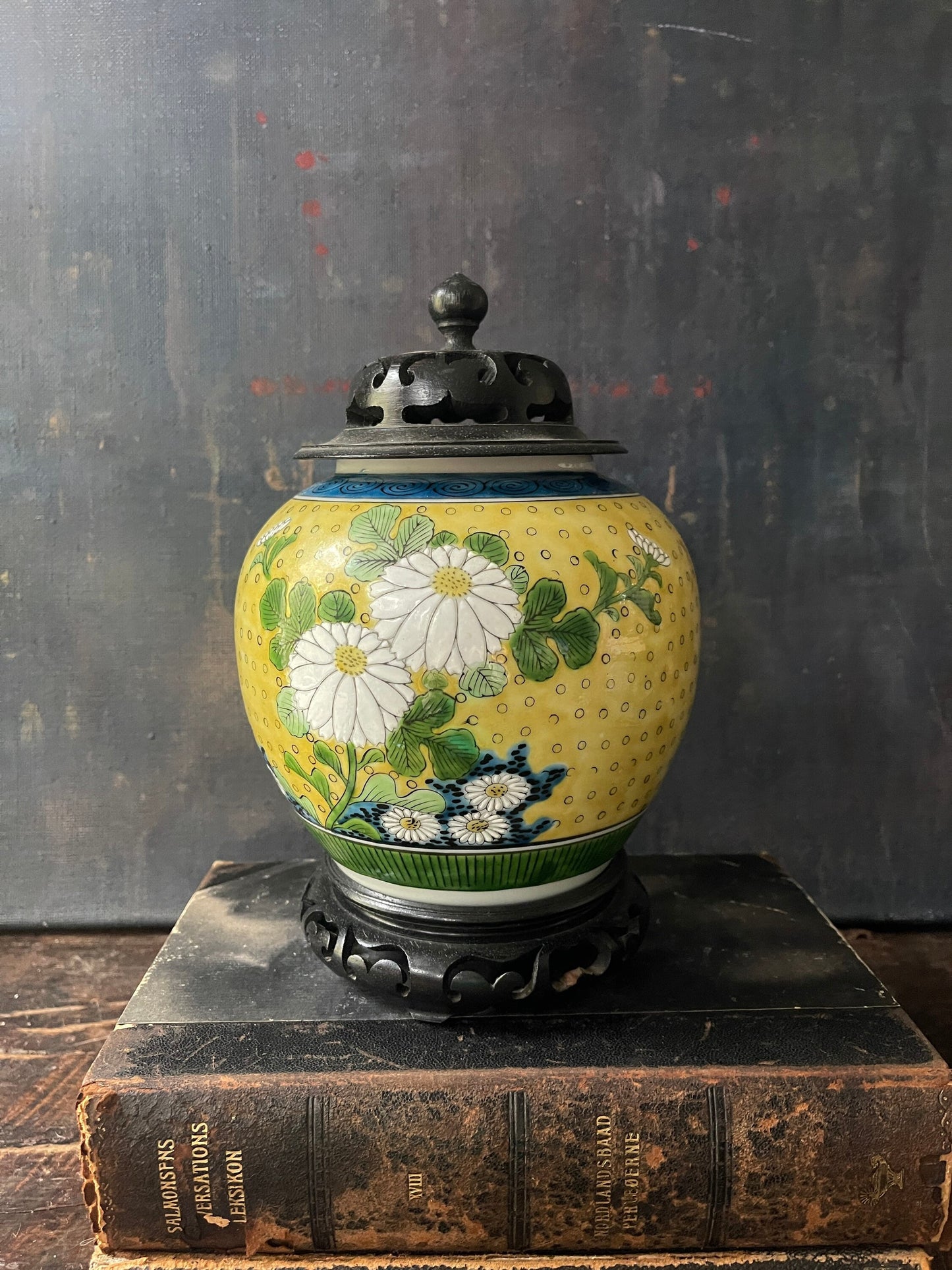 Vintage Yellow Kutani Chinoiserie Ginger Jar on Stand