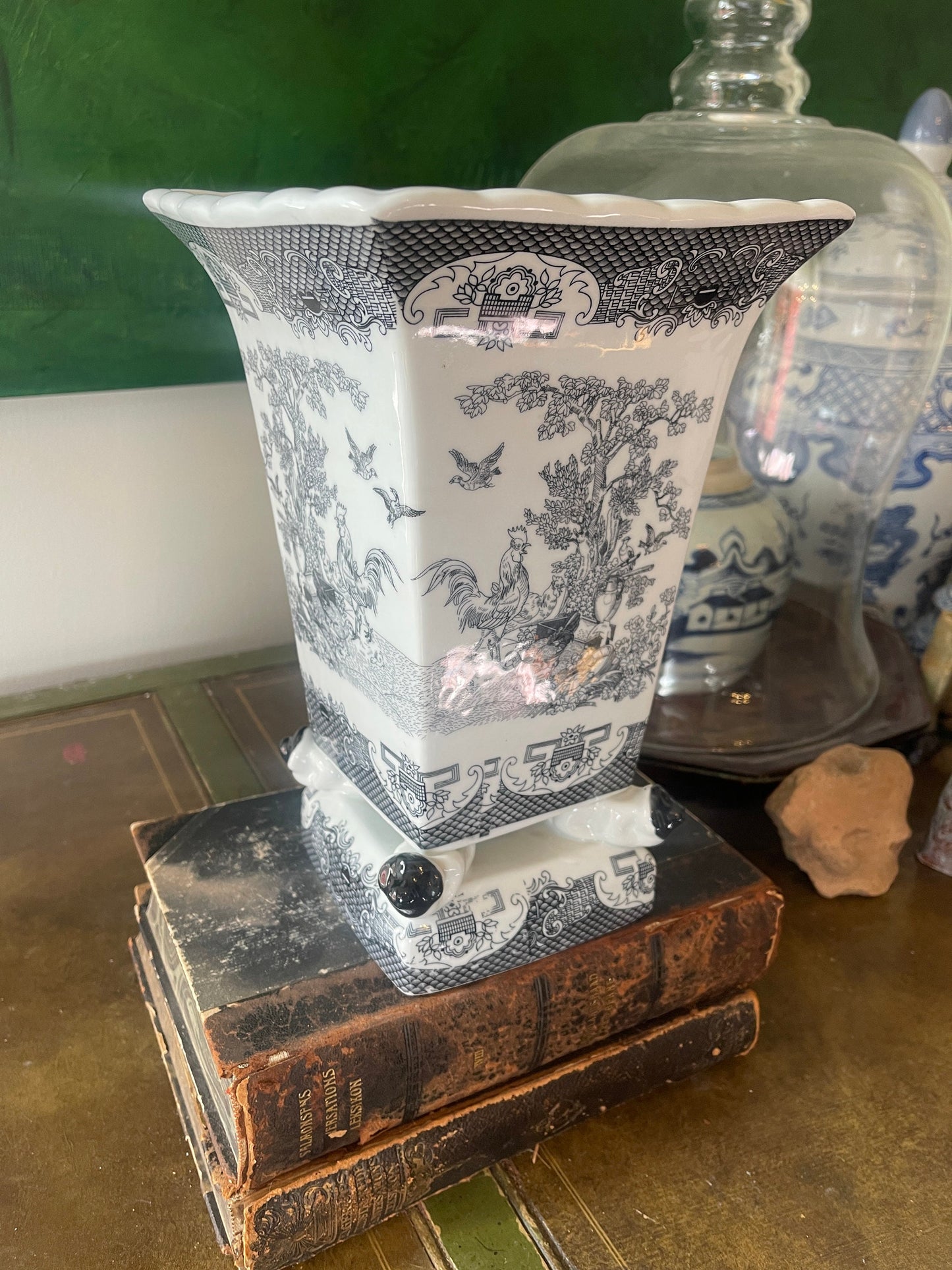 Contemporary Black and White Chinoiserie Vase