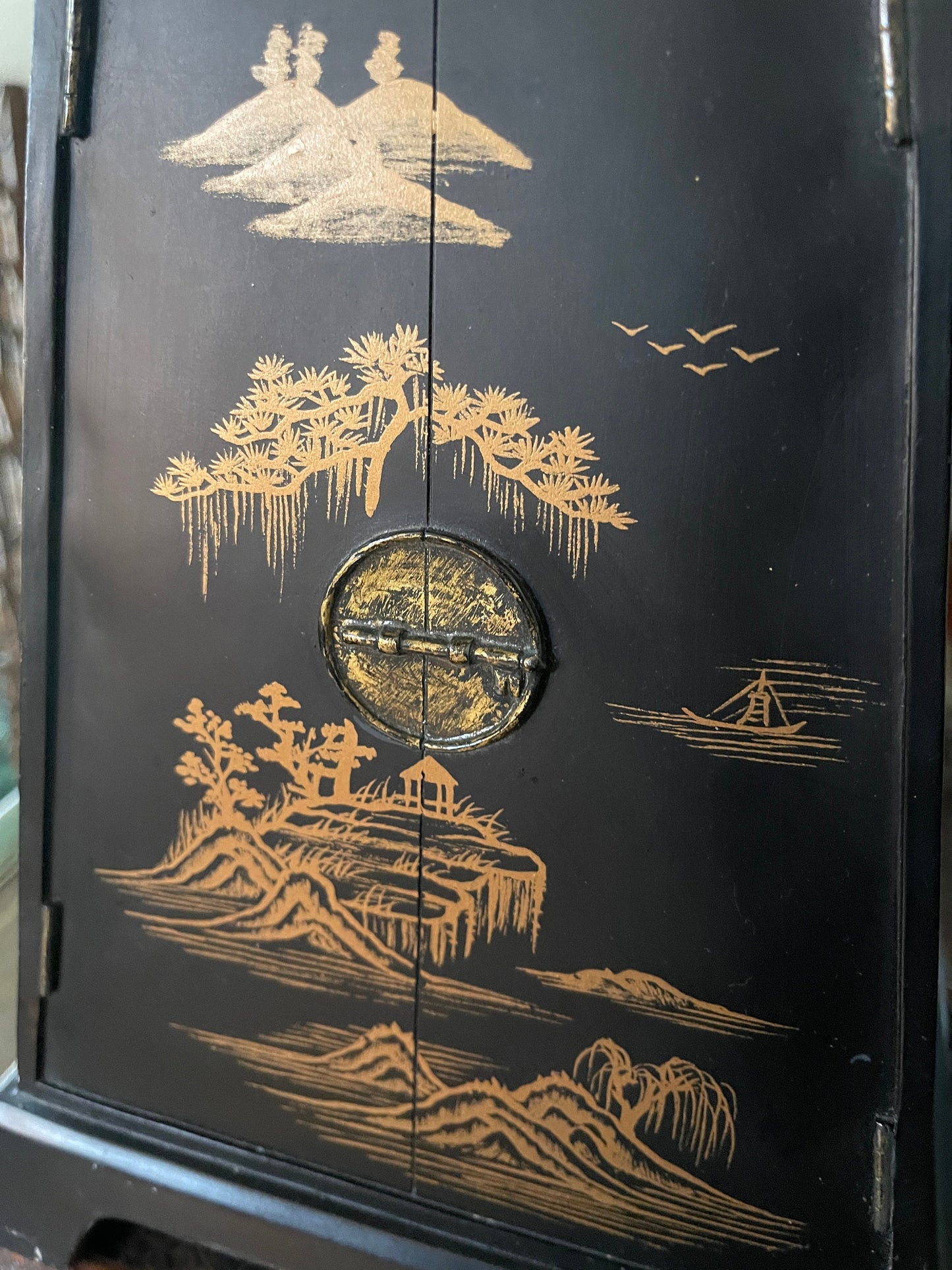 Contemporary Black Chinoiserie Lamp