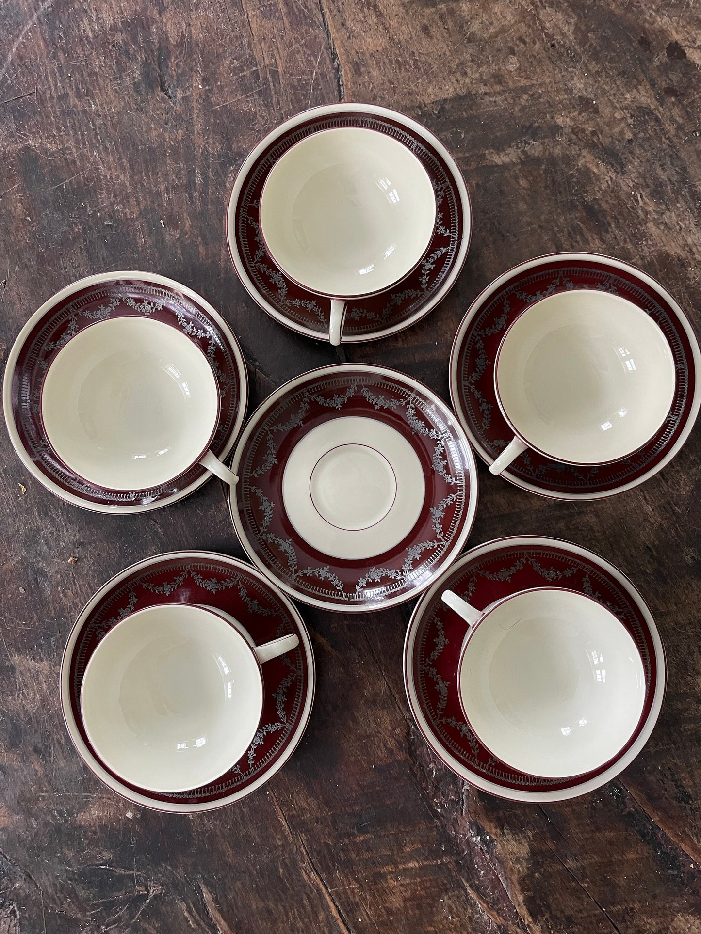 Set of Rosenthal Winifred Burgundy Tea Cups and Saucers