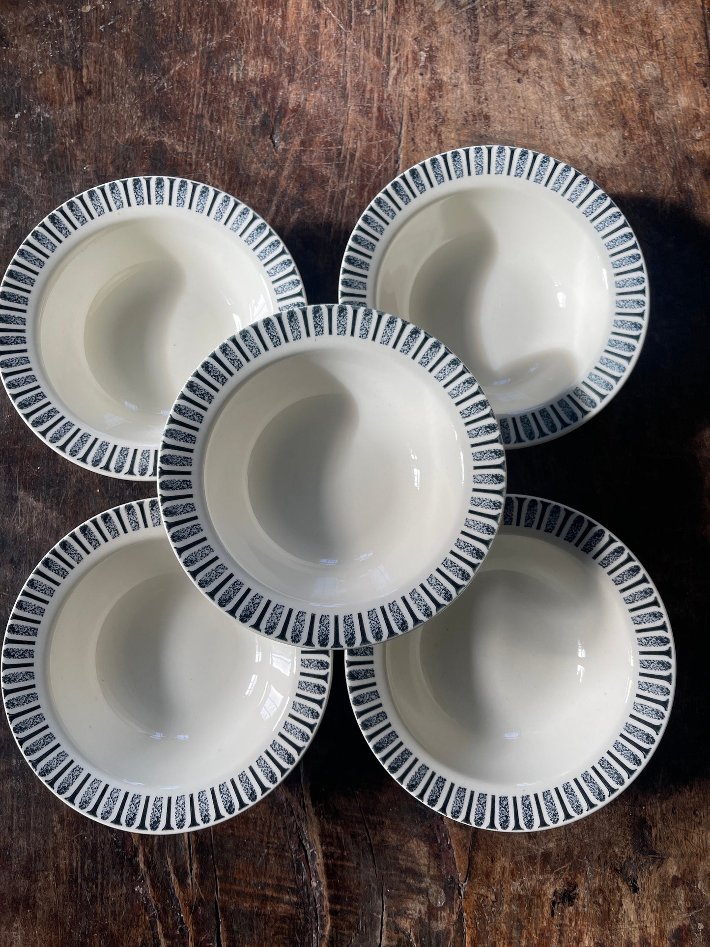 Set of Five (5) Black and White MCM Paul McCobb 7 1/8” Bowls