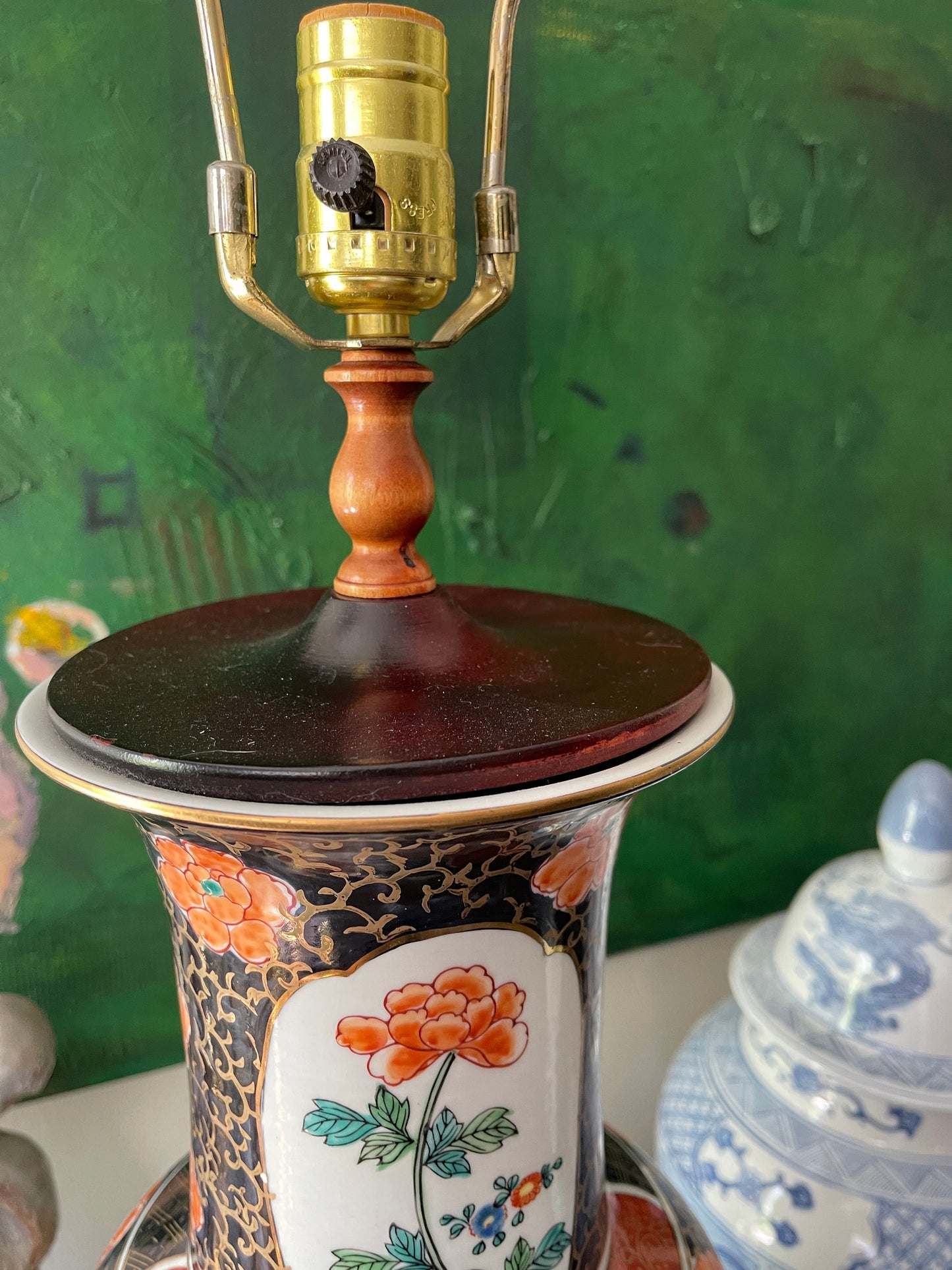 Vintage Imari Chinoiserie Navy Blue Table Lamp