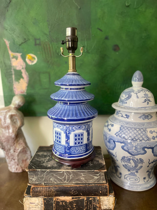 Blue and White Pagoda Shaped Table Lamp